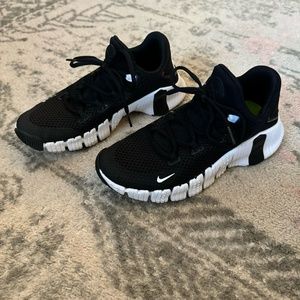 Nike Free Metcon 4 women's training shoes
